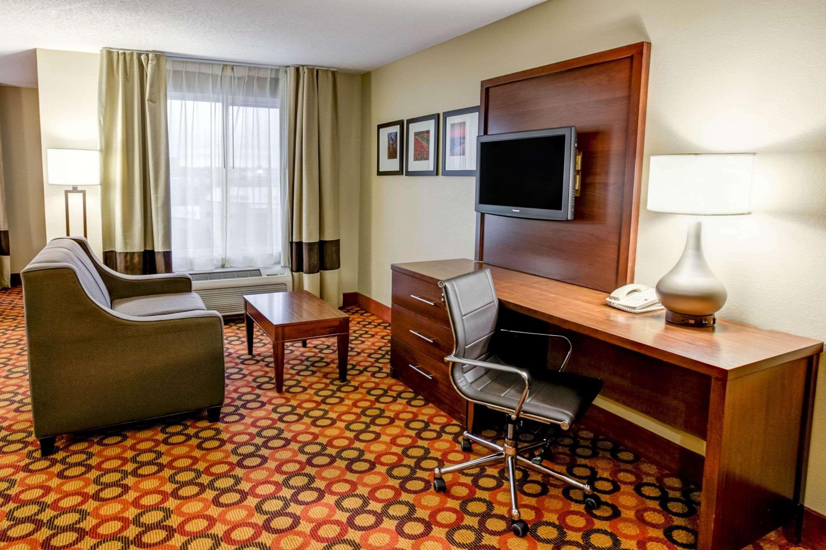 Comfort Suites Concord Mills Eksteriør billede