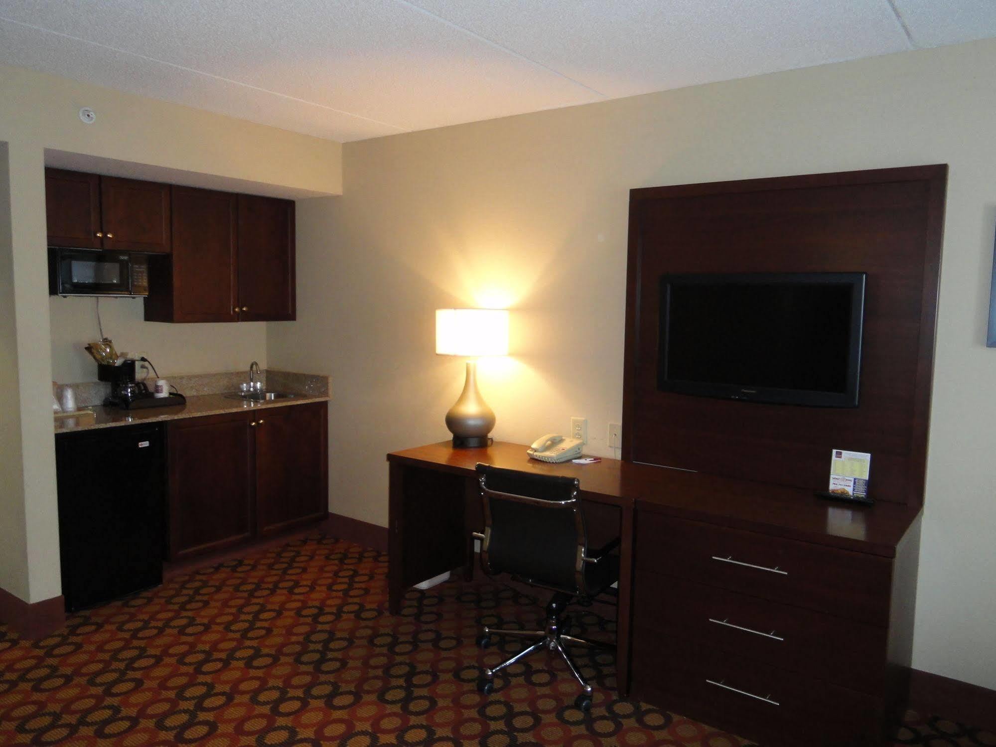 Comfort Suites Concord Mills Eksteriør billede